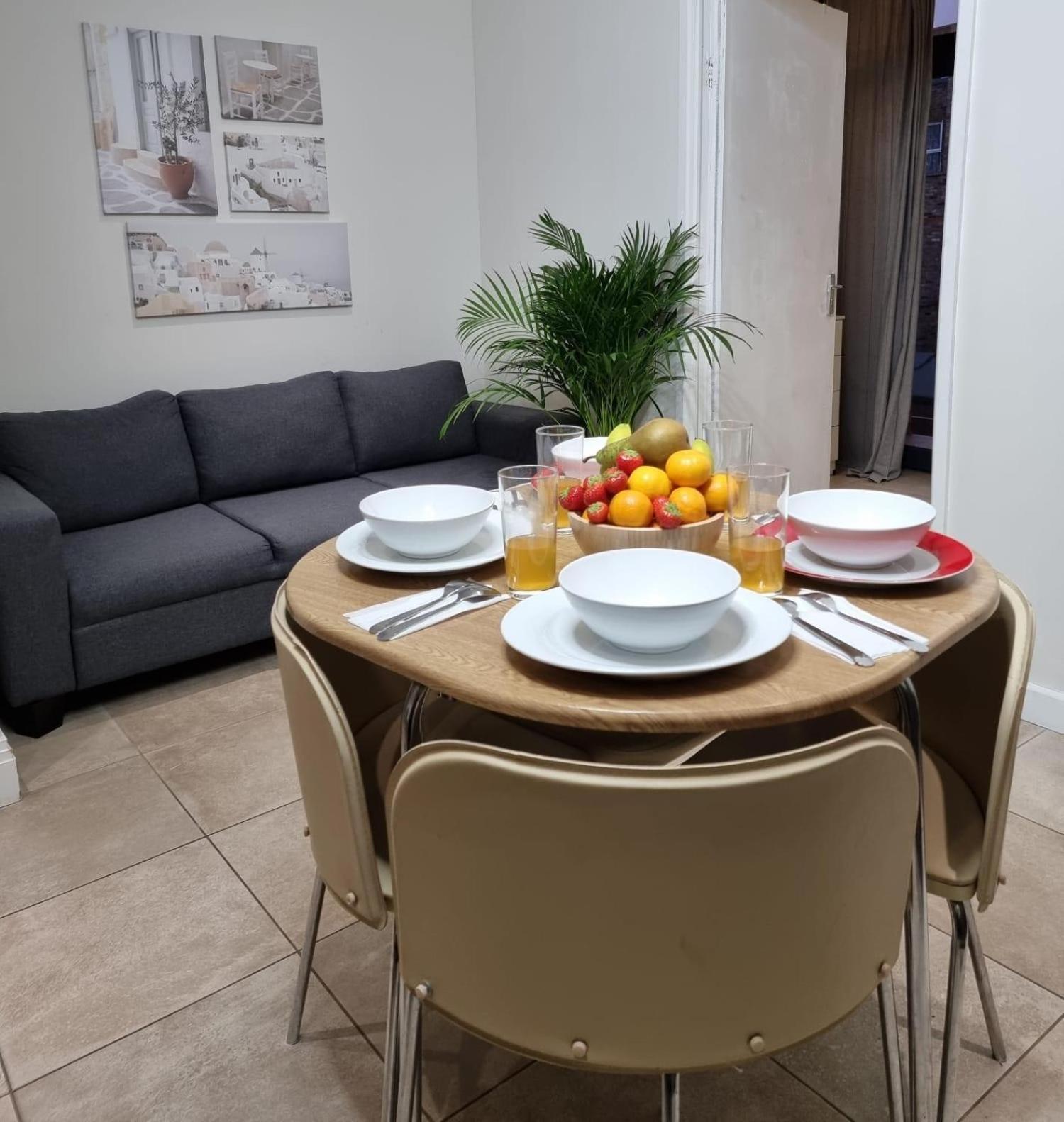 Luxury 4-Bed Apartment With Balcony & Garden, Near Emirates Stadium, 15 Mins To Central London Ngoại thất bức ảnh